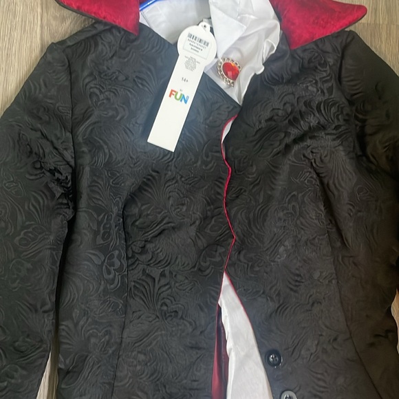 Woman vampire costume - Picture 3 of 3